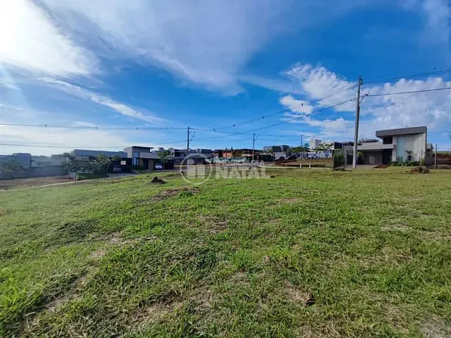 Terreno com 254m², à venda, no bairro Gleba Simon Frazer em Londrina