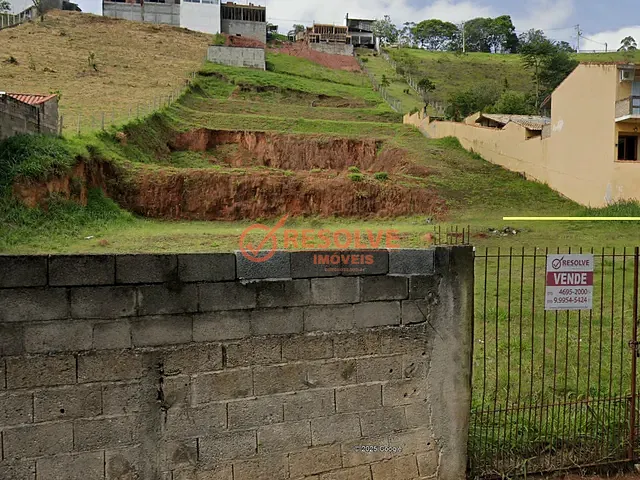 Terreno com 2800m², à venda, no bairro Centro em Guararema