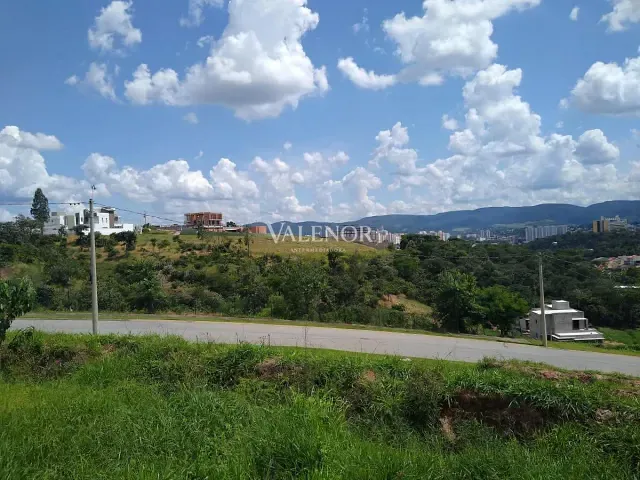 Terreno com 506m², à venda, no bairro Loteamento Residencial e Comercial Horto Florestal em Jundiaí