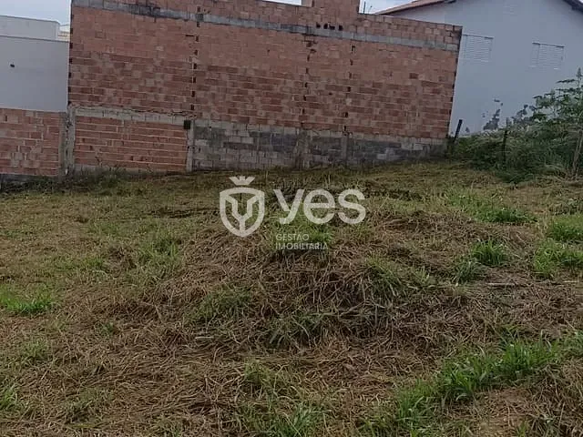 Terreno com 240m², à venda, no bairro Loteamento Pep 12 em Araxá