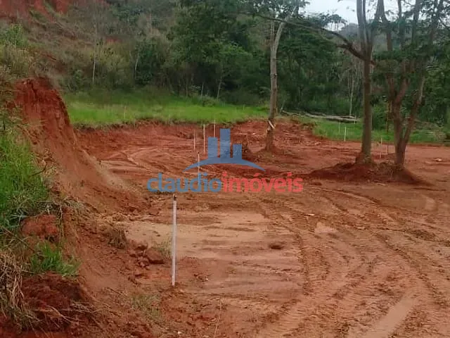 Terreno à venda, no bairro Fátima em Barra do Piraí