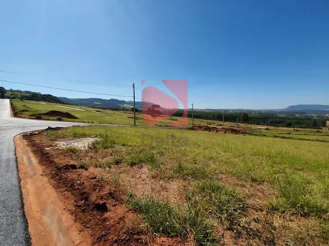 Terreno com 420m², à venda, no bairro Centro em Analândia