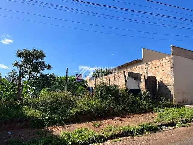 Terreno com 200m², à venda, no bairro Alfredo Freire III em Uberaba