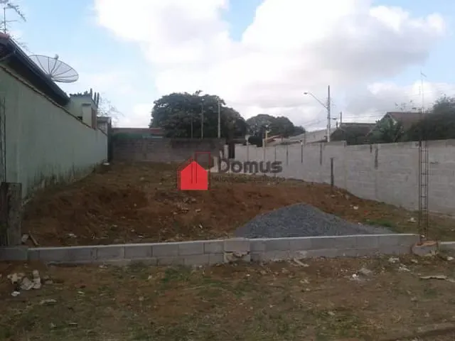 Terreno com 320m², à venda, no bairro Cidade Nova em Pindamonhangaba