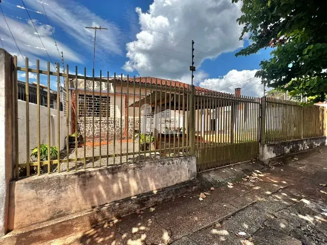 Terreno com 600m², à venda, no bairro Centro em Rolândia