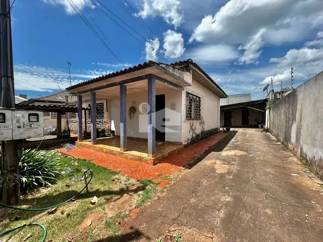 Terreno com 600m², à venda, no bairro Centro em Rolândia