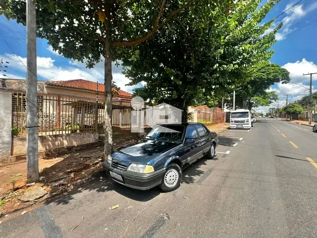Terreno com 600m², à venda, no bairro Centro em Rolândia
