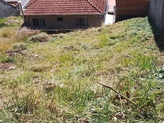 Terreno com 250m², à venda, no bairro Jardim Bandeirantes em Poços de Caldas