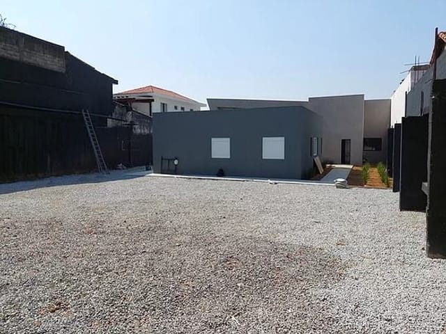 Terreno com 1000m², à venda, no bairro Umuarama em Osasco