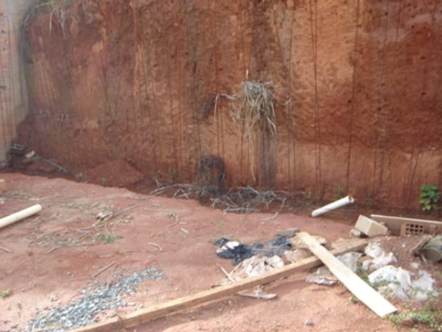 Terreno com 360m², à venda, no bairro Santa Cruz em Belo Horizonte