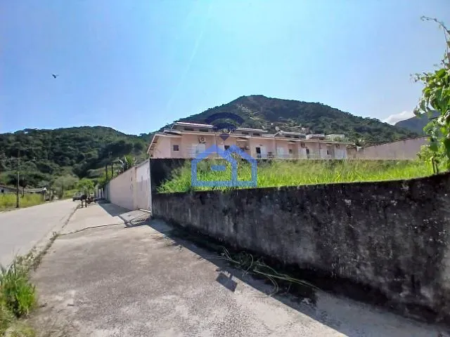 Terreno com 360m², à venda, no bairro Cidade Jardim em Caraguatatuba