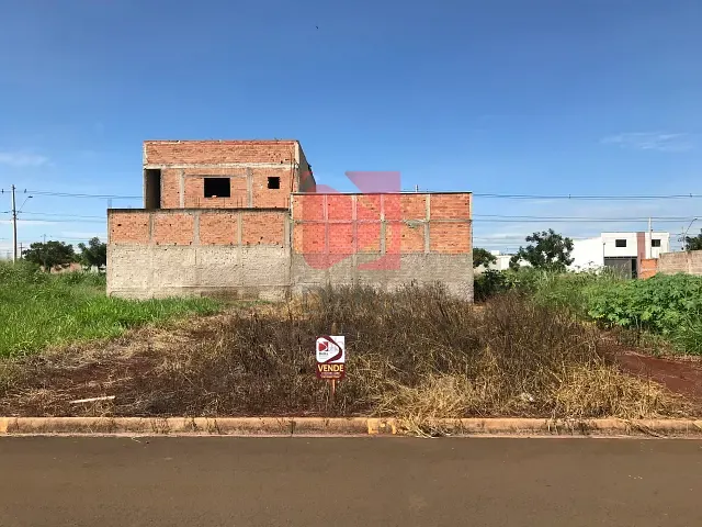 Terreno com 180m², à venda, no bairro Terrazul BA em Pirassununga