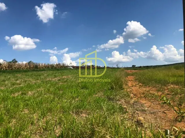 Terreno com 1300m², à venda, no bairro Sarapui em Araçoiaba da Serra