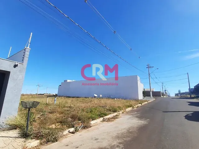 Terreno com 330m², à venda, no bairro Parque Residencial Laranjeiras V em Taquaritinga