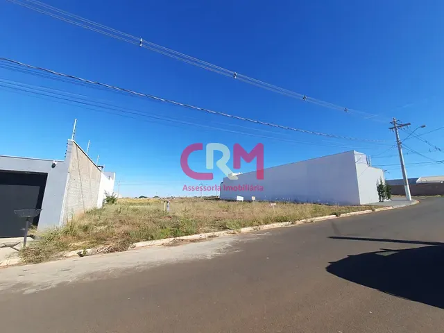Terreno com 330m², à venda, no bairro Parque Residencial Laranjeiras V em Taquaritinga