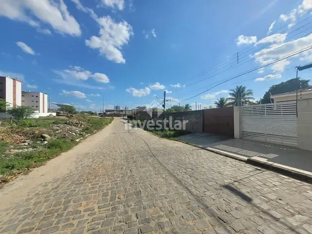 Terreno com 300m², à venda, no bairro Itararé em Campina Grande