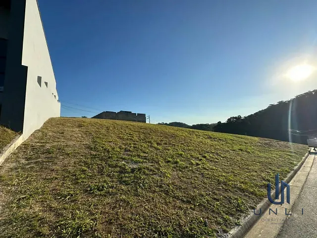 Terreno com 248m², à venda, no bairro Casa de Pedra em Volta Redonda