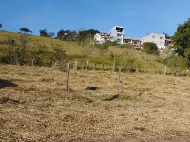 Terreno com 280m², à venda, no bairro Vila Ramos em Cambuí