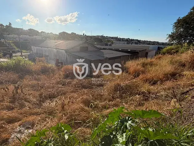 Terreno com 997m², à venda, no bairro São Cristóvão em Araxá