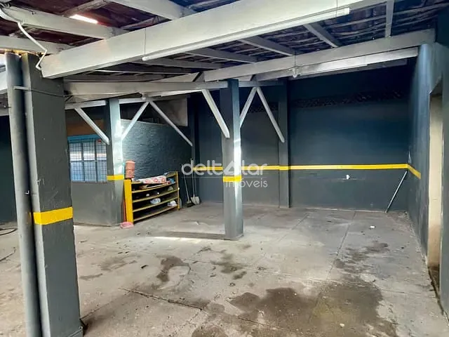 Terreno com 323m², à venda, no bairro Planalto em Belo Horizonte