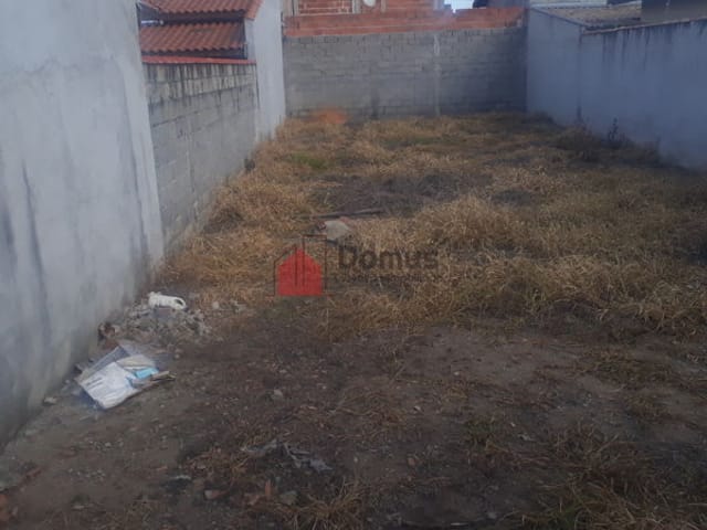 Terreno com 200m², à venda, no bairro Parque das Palmeiras em Pindamonhangaba