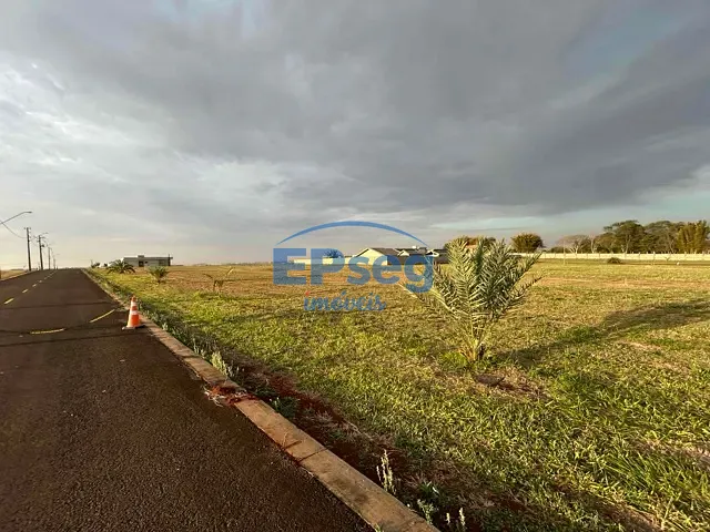 Terreno com 1527m², à venda, no bairro Condomínio Residencial Maanaim em Cambé