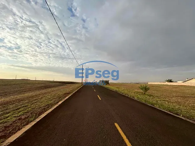 Terreno com 1527m², à venda, no bairro Condomínio Residencial Maanaim em Cambé