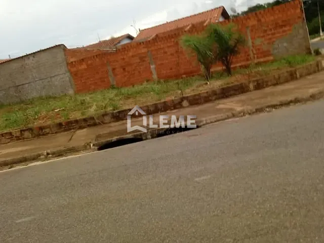 Terreno com 228m², à venda, no bairro Residencial Jardim Miguel Gomes em Mococa