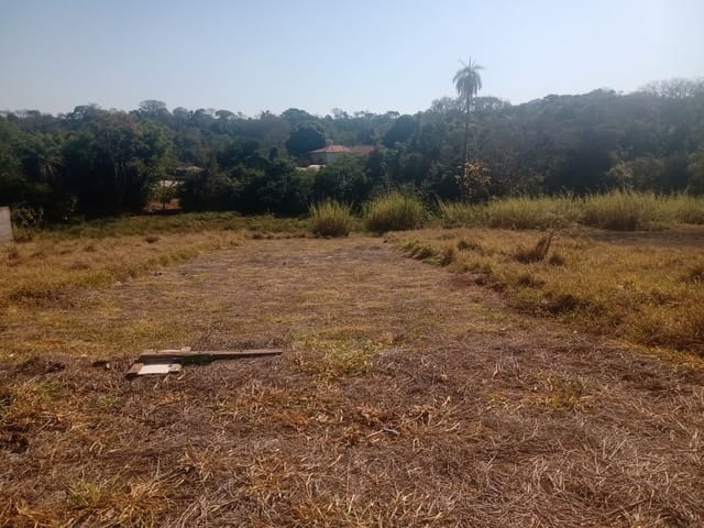 Terreno com 460m², à venda, no bairro Jardim dos Ipês III em São João da Boa Vista