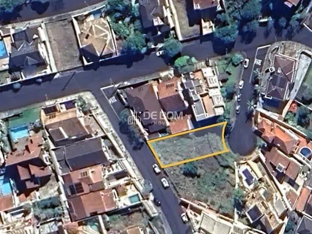 Terreno com 425m², à venda, no bairro Jardim Planalto em Poços de Caldas