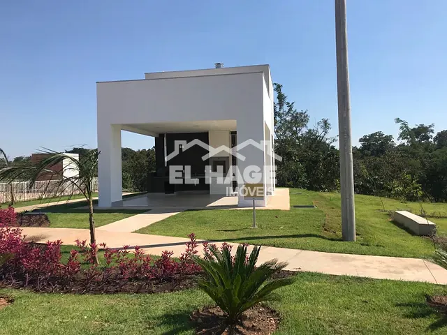 Terreno com 300m², à venda, no bairro Parque Universitário em Cuiabá