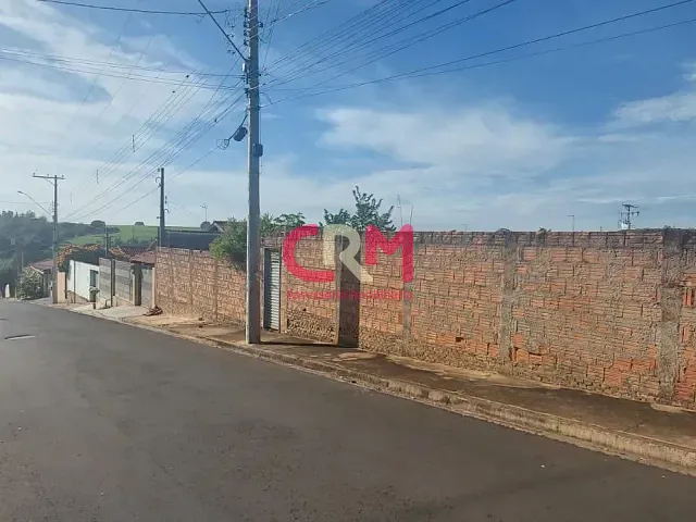 Terreno com 200m², à venda, no bairro Jardim Sobral em Taquaritinga