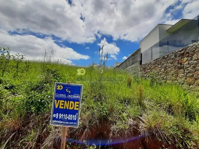 Terreno com 425m², à venda, no bairro Pedra Branca em Palhoça