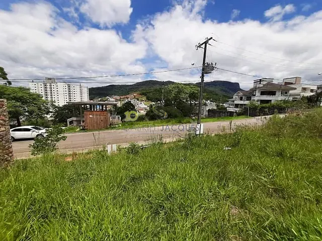 Terreno com 425m², à venda, no bairro Pedra Branca em Palhoça