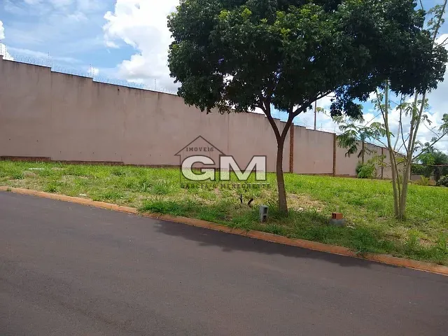 Terreno com 386m², à venda, no bairro Quintas de São José em Ribeirão Preto