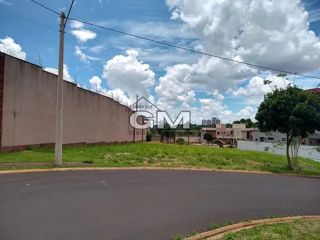 Terreno com 386m², à venda, no bairro Quintas de São José em Ribeirão Preto