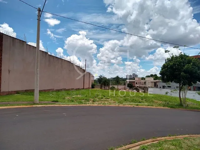 Terreno com 386m², à venda, no bairro Quintas de São José em Ribeirão Preto