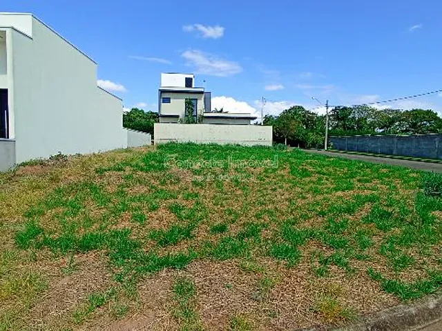 Terreno com 307m², à venda, no bairro Resedás em Holambra