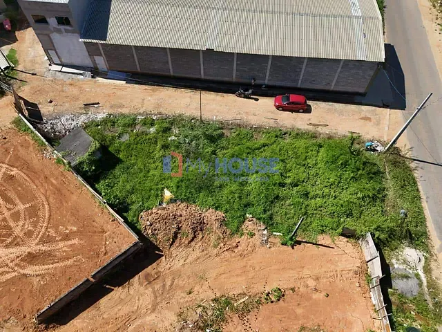 Terreno com 300m², à venda, no bairro Nossa Senhora da Vitória em Ilhéus