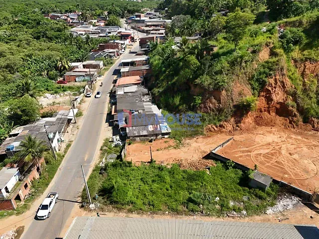 Terreno com 300m², à venda, no bairro Nossa Senhora da Vitória em Ilhéus