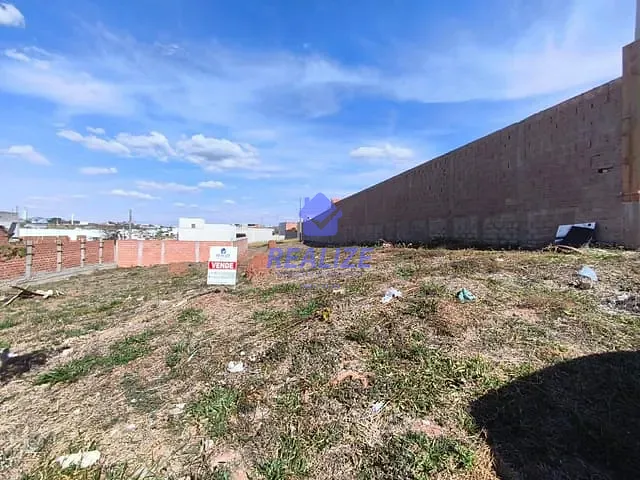 Terreno com 250m², à venda, no bairro Lívia em Botucatu