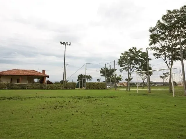 Terreno com 785m², à venda, no bairro Jardim Tarobá em Cambé