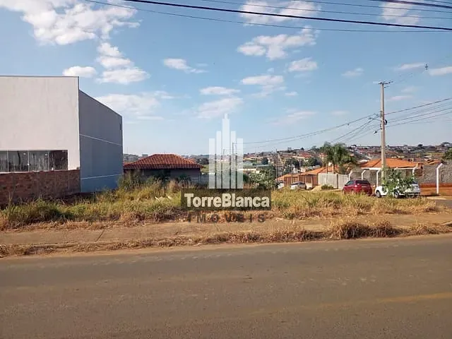 Terreno com 305m², à venda, no bairro Contorno em Ponta Grossa