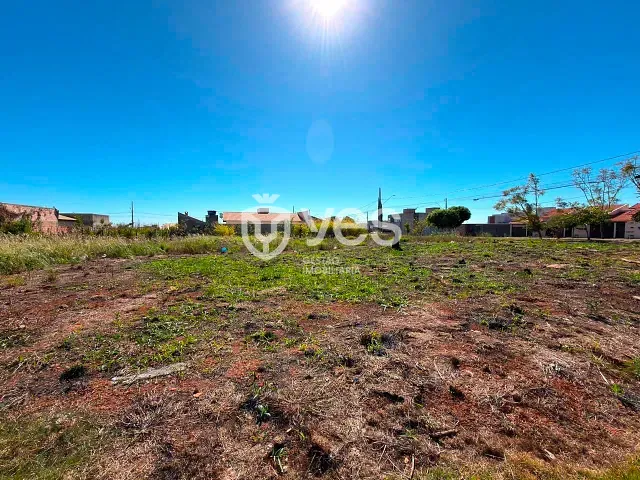 Terreno com 450m², à venda, no bairro Loteamento Fenícia em Araxá
