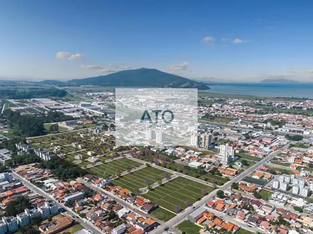 Terreno com 360m², à venda, no bairro centro em Tijucas