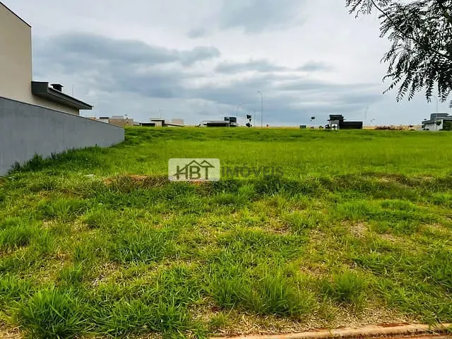 Terreno com 327m², à venda, no bairro Samambaia Parque Residencial em Bauru