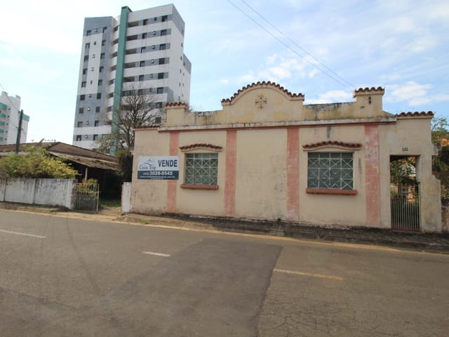 Terreno com 779m², à venda, no bairro Orfãs em Ponta Grossa
