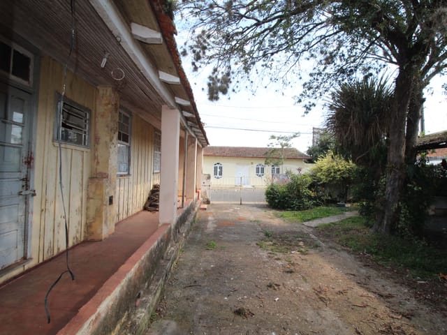 Terreno com 779m², à venda, no bairro Orfãs em Ponta Grossa