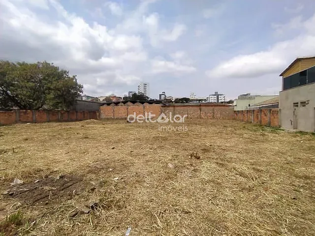 Terreno com 900m², à venda, no bairro São Bernardo em Belo Horizonte