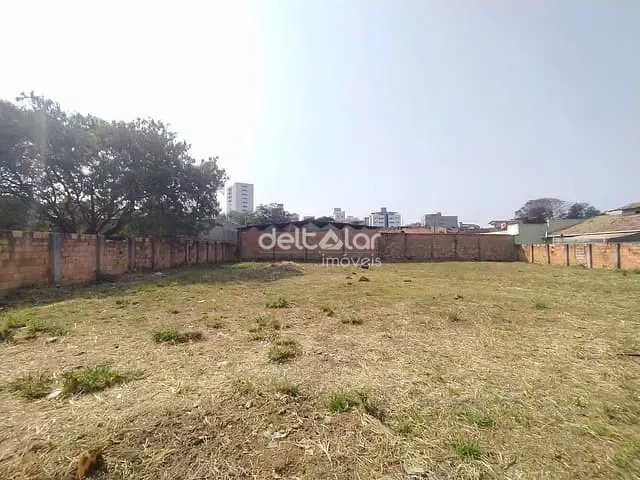 Terreno com 900m², à venda, no bairro São Bernardo em Belo Horizonte